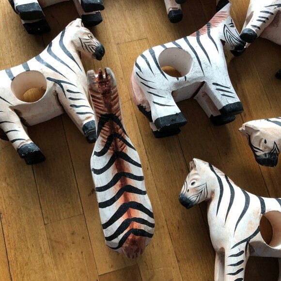 Set of 8 Wooden Napkin Ring Holders Zebra Hand Crafted Painted Vintage - Picture 2 of 12